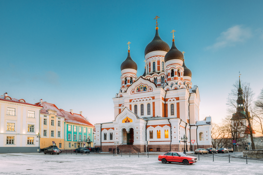 Finland and Estonia urge EU to stop issuing tourist visas to Russians