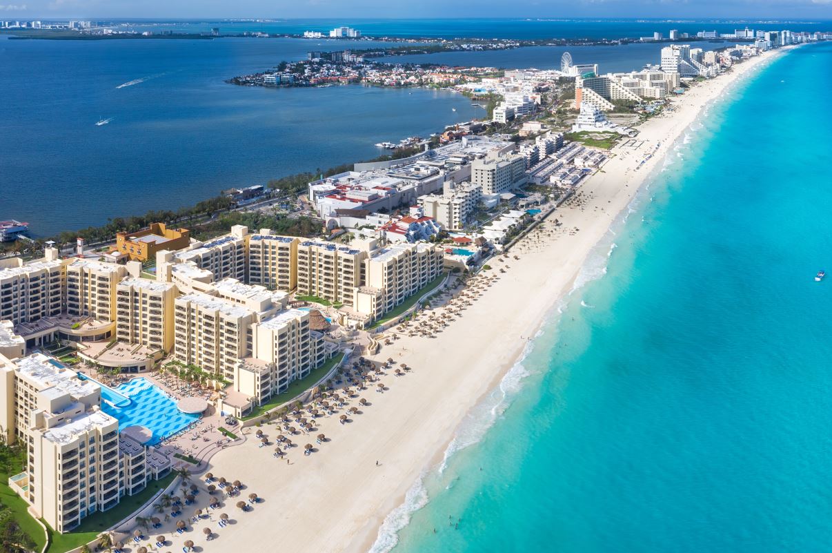 Cancun Vs. Punta Cana: Which Is The Best All Inclusive Vacation spot?