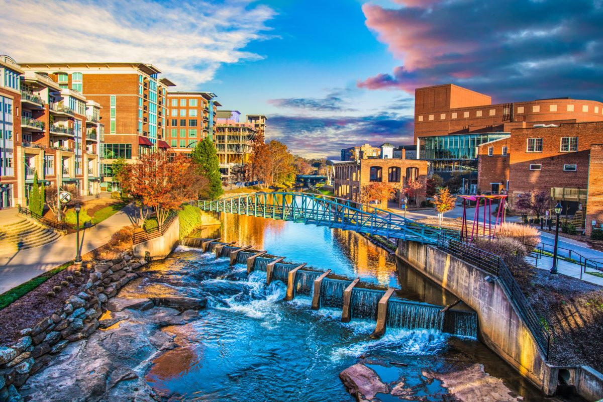 5 Trending Destinations for Vacation Rentals This Fall